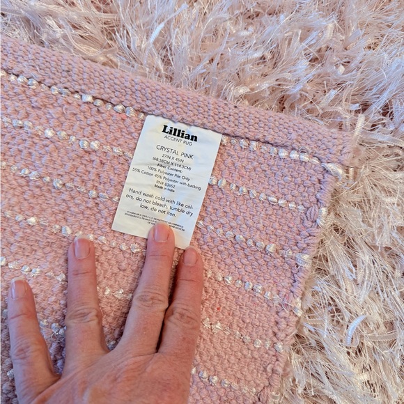Lillian Pink accent Rug - Picture 3 of 5